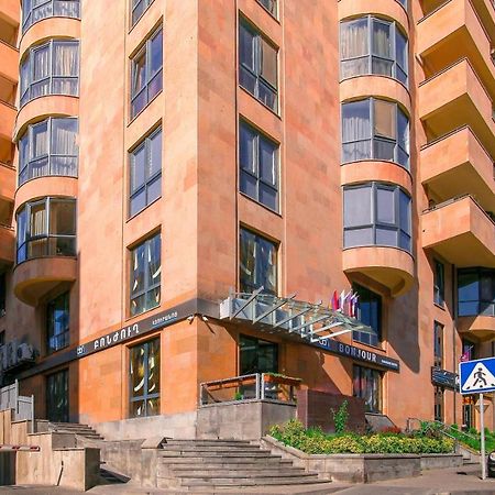 Bonjour Boutique Hotel Ереван Екстериор снимка
