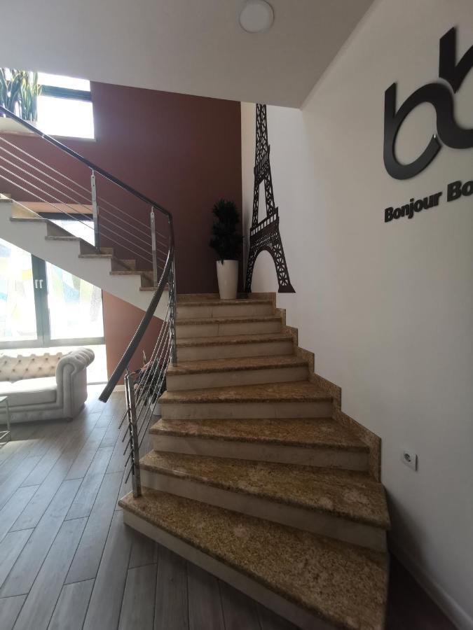 Bonjour Boutique Hotel Ереван Екстериор снимка