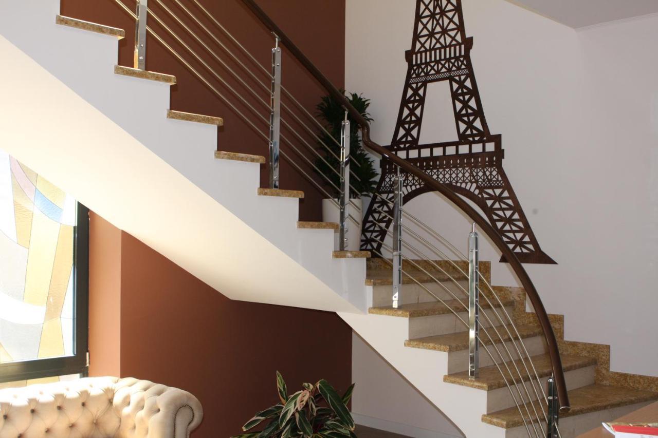 Bonjour Boutique Hotel Ереван Екстериор снимка